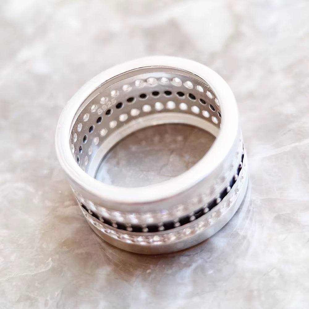 Entenity Ring Black & White Pave,Europe Style Glam Fashion Good Jewerly for Women Gift in 925 Sterling Silver