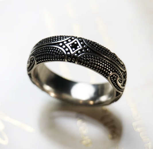 Maori Tattoo Ethno Band Ring | Night Collection