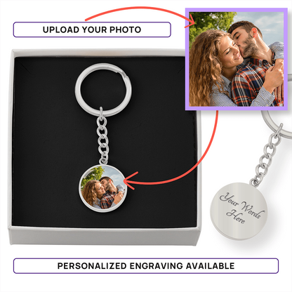 Custom Photo Circle Keychain – Personalized Engraving & 18K Gold Option