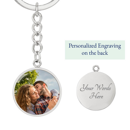 Custom Photo Circle Keychain – Personalized Engraving & 18K Gold Option
